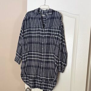 Everlane Black and White Plaid Shirt with matching barrel pants